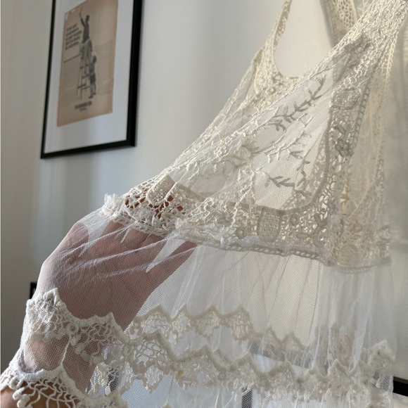 Ivory Lace Racerback Tank Top - Picture 2 of 3